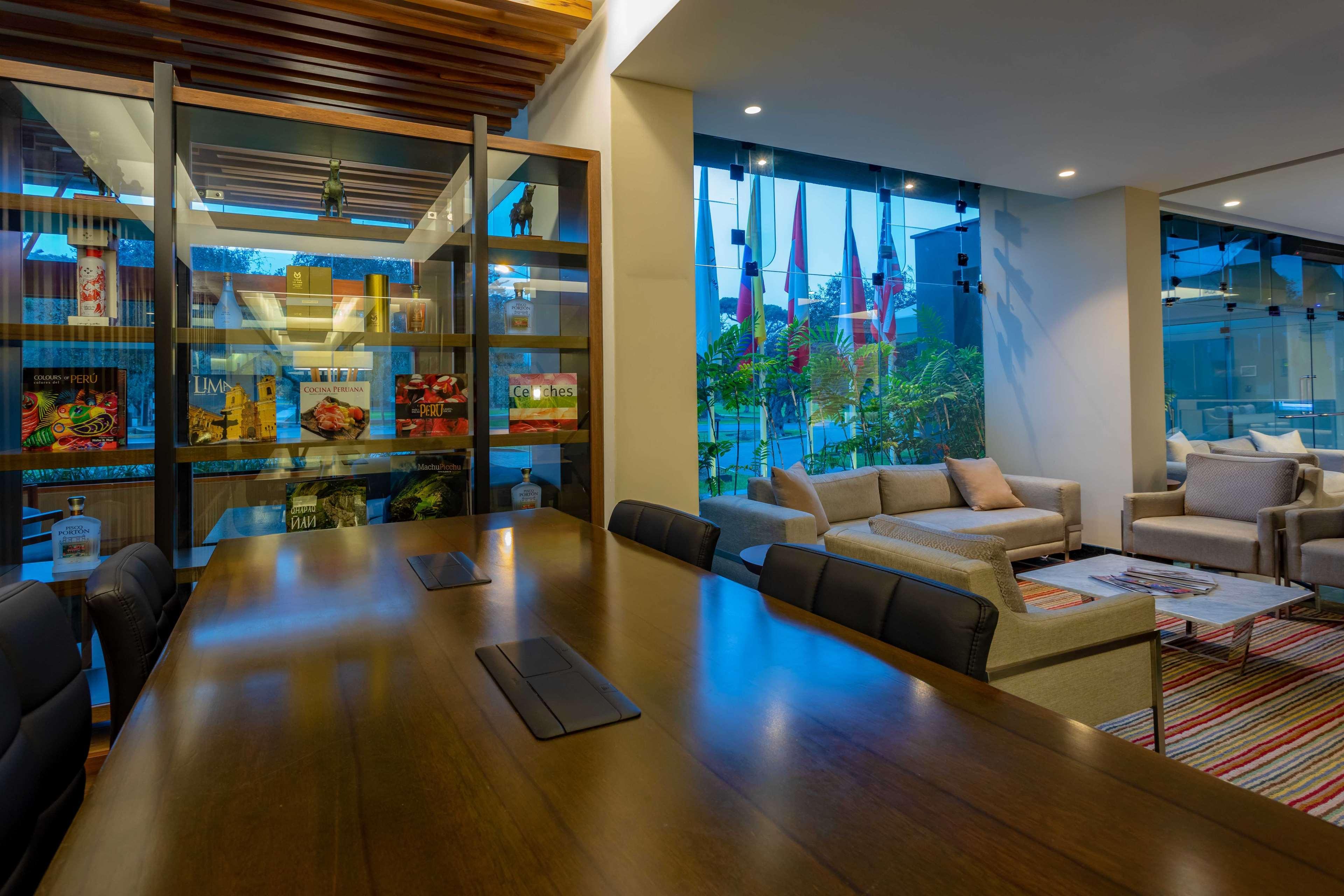 Sonesta Hotel El Olivar ليما المظهر الخارجي الصورة The lobby of the hotel